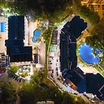 Prestige And Aquapark 4* 바르나