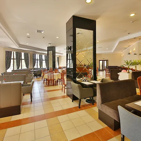 Hotel Prestige And Aquapark Varna