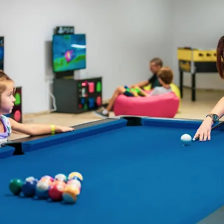 Prestige And Aquapark Szálloda Várna