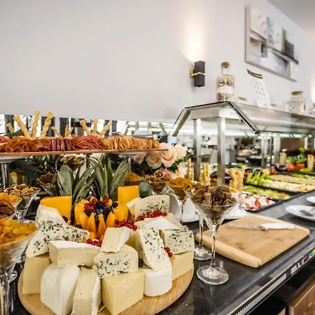 Prestige And Aquapark Szálloda 4*