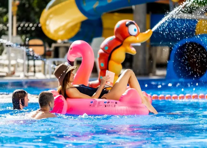 Prestige And Aquapark Hotel 4*