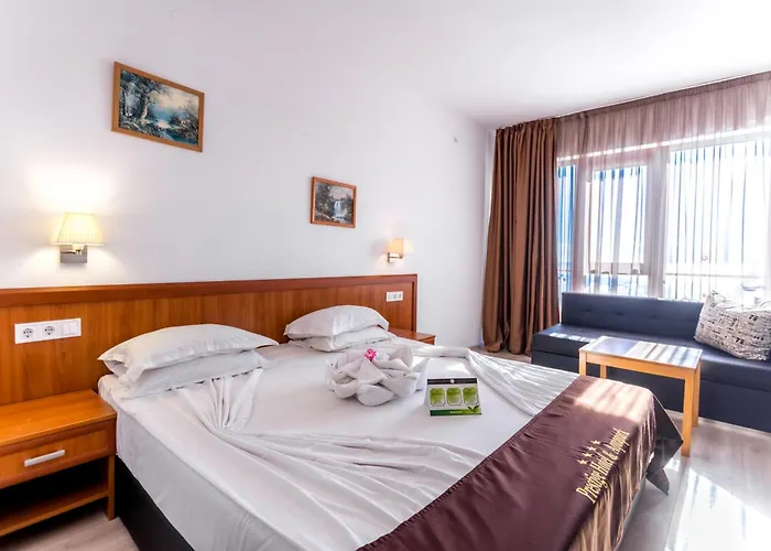 Prestige And Aquapark Hotel